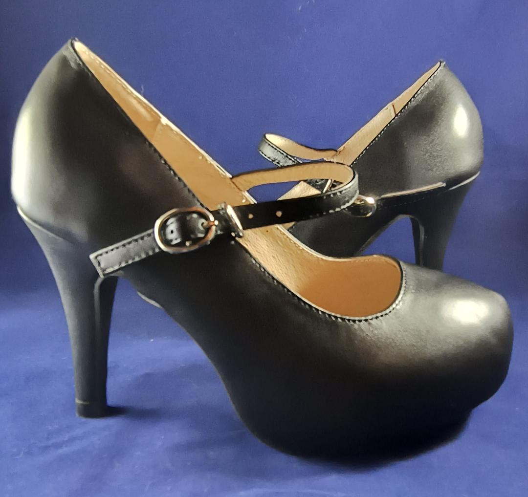 Ophelia The Little Shoe Store